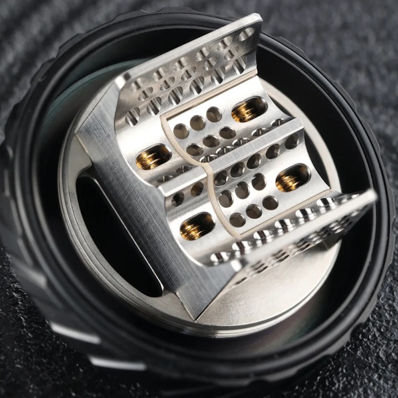 Airflow en nid d'abeille optimisé pour l'atomiseur Blaze Pro Max Promovap - tirage lisse et saveur intense